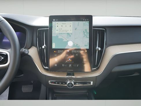 New 2026 Volvo XC60 B5 Plus w/ Protection Package Premier image 13