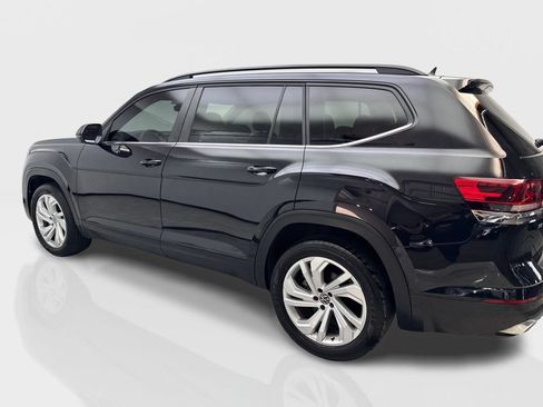 Used 2023 Volkswagen Atlas SE w/ Panoramic Sunroof Package FWD image 14