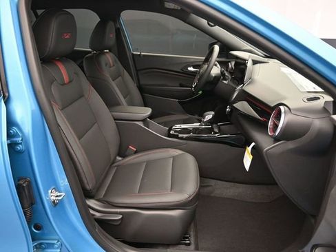 New 2026 Chevrolet Trax RS w/ Driver Confidence Package image 40