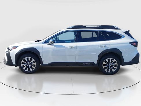 Used 2023 Subaru Outback Touring XT AWD/4WD image 4