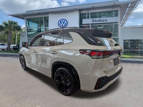 New 2026 Volkswagen Tiguan SE R-Line FWD image 6
