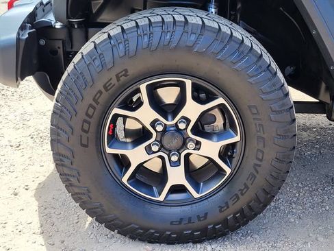Used 2018 Jeep Wrangler Unlimited Rubicon AWD/4WD image 10