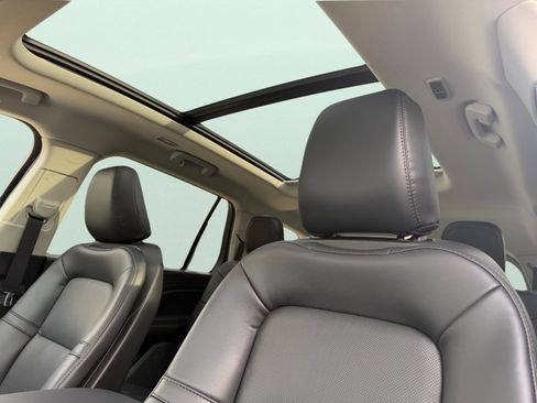 New 2026 Lincoln Aviator AWD image 31