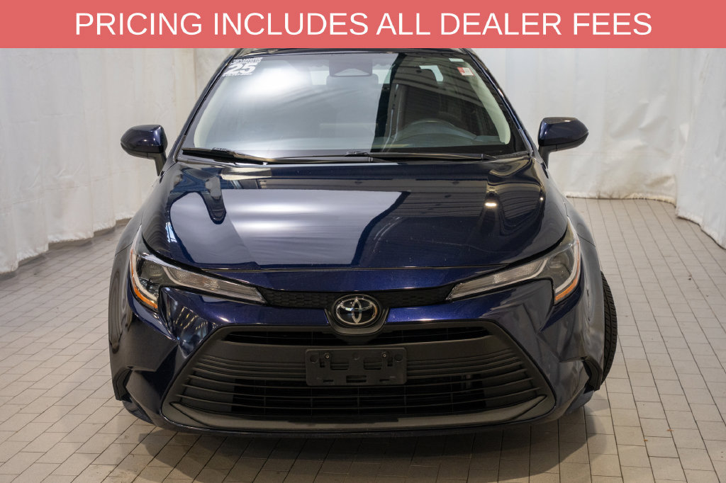 Used 2025 Toyota Corolla LE FWD image 2