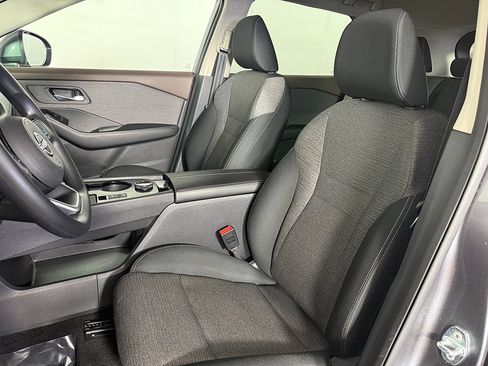 Used 2022 Nissan Rogue SV image 25