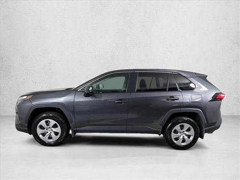 Used 2024 Toyota RAV4 LE FWD image 6