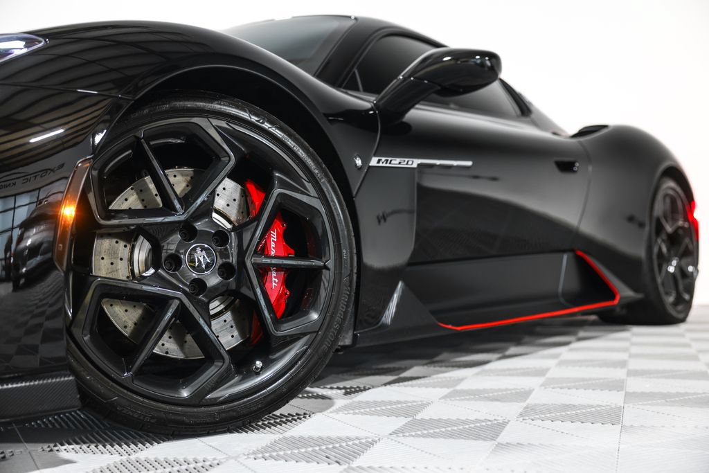Used 2022 Maserati MC20 Coupe RWD image 12