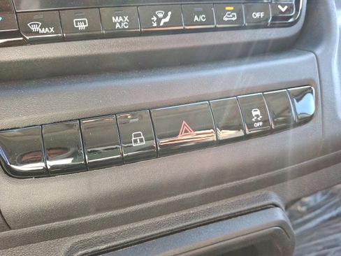 New 2024 RAM ProMaster 2500 w/ Convenience Group image 18