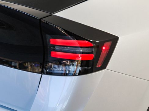 New 2026 Nissan Leaf SV+ w/ Floor Mat Package (SV+) image 9