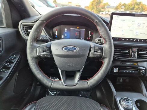 Used 2024 Ford Escape ST-Line w/ Tech Pack #1 FWD image 17