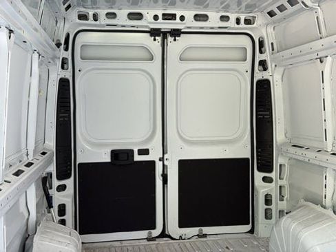 Used 2026 RAM ProMaster 2500 w/ Convenience Group FWD image 24