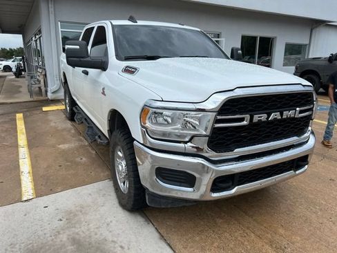 Used 2024 RAM 2500 Tradesman w/ Chrome Appearance Group AWD/4WD image 2