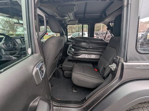 Certified 2022 Jeep Wrangler Unlimited Sport image 11