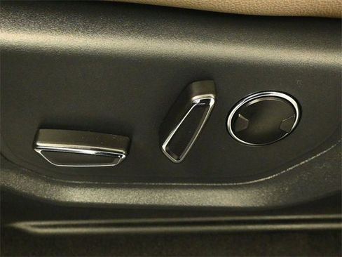 Certified 2023 Ford Expedition Limited image 12