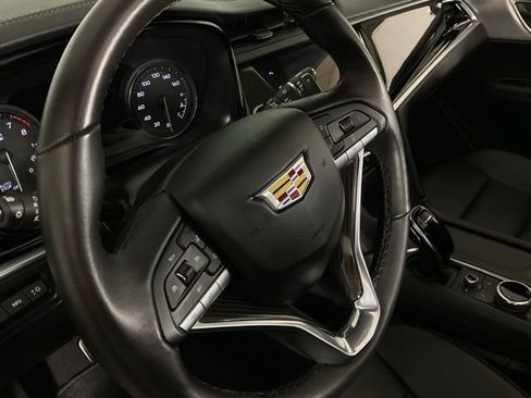 Certified 2025 Cadillac XT6 Sport w/ Technology Package AWD/4WD image 18