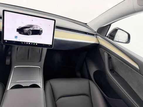 Used 2023 Tesla Model Y Long Range AWD/4WD image 51