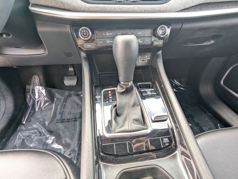 Used 2023 Jeep Compass Latitude w/ Convenience Group image 23