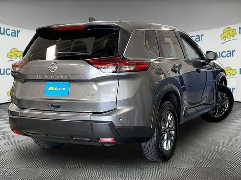 Used 2024 Nissan Rogue S AWD/4WD image 6