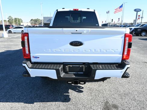 New 2026 Ford F250 Lariat w/ Black Appearance Package image 4