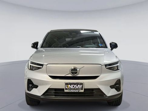Used 2024 Volvo C40 P8 Recharge Ultimate w/ Protection Package Premier RWD image 8