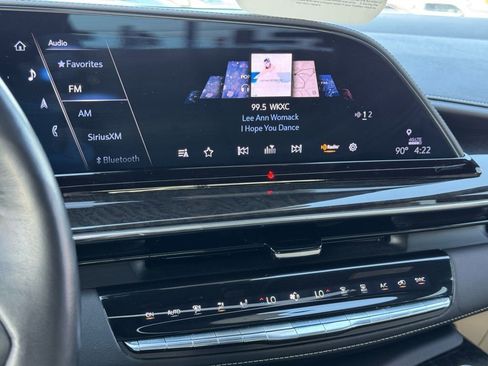 Certified 2023 Cadillac Escalade Premium Luxury w/ Performance Package image 29