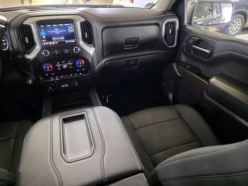 Used 2022 Chevrolet Silverado 1500 RST image 18