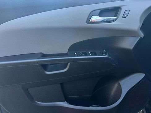 Used 2016 Chevrolet Sonic LT image 16