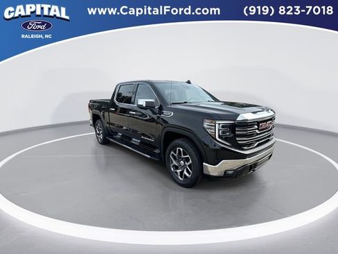 Used 2023 GMC Sierra 1500 SLT w/ SLT Premium Package image 2