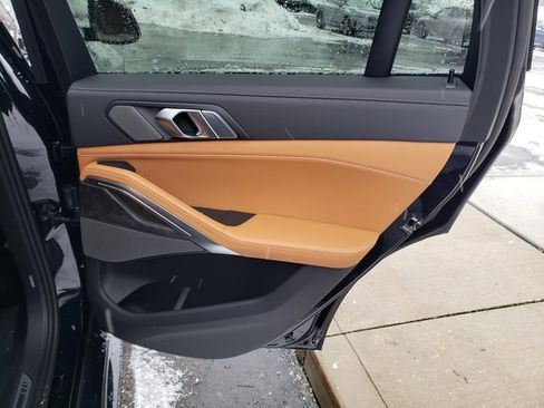 New 2026 BMW X6 xDrive40i w/ Climate Comfort Package image 18