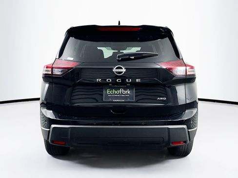 Used 2026 Nissan Rogue SV AWD/4WD image 7