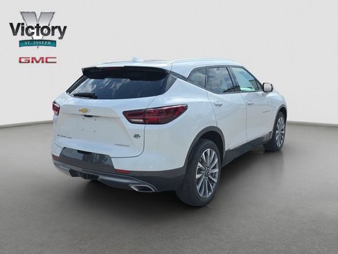 Used 2025 Chevrolet Blazer Premier w/ Driver Confidence II Package AWD/4WD image 18