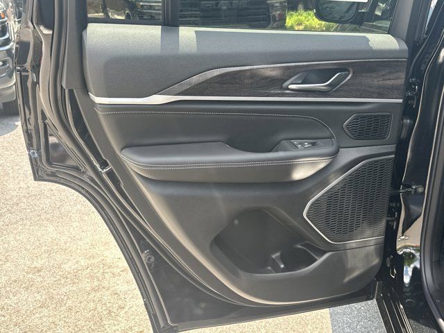 New 2026 Jeep Grand Cherokee Limited AWD/4WD image 20