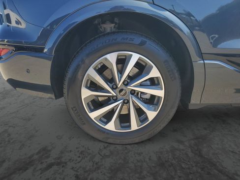 New 2027 Audi Q6 e-tron Premium AWD/4WD image 5