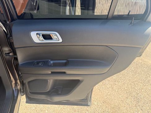 Used 2014 Ford Explorer Limited w/ Equipment Group 302A AWD/4WD image 16