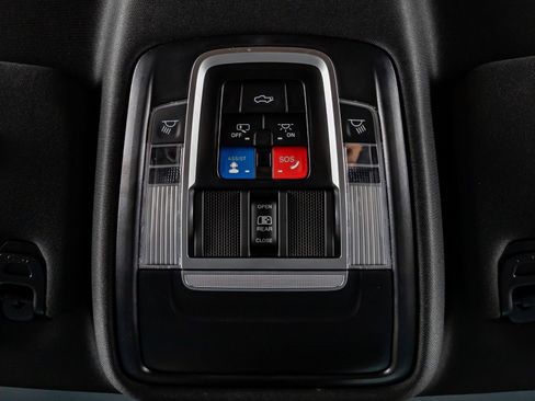 Used 2023 RAM 2500 Limited w/ Night Edition image 30