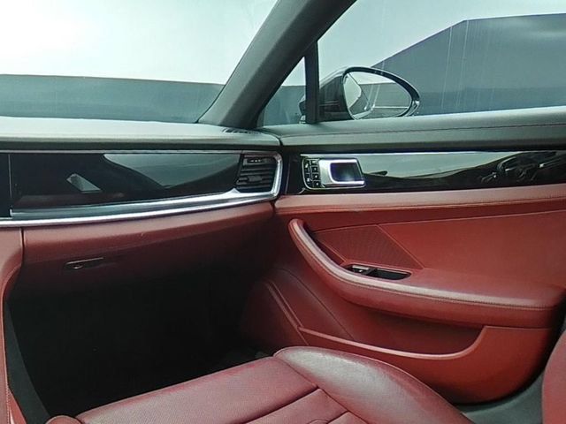 Used 2020 Porsche Panamera 4 AWD/4WD image 24