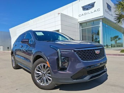 Used 2025 Cadillac XT4 Premium Luxury AWD/4WD image 1