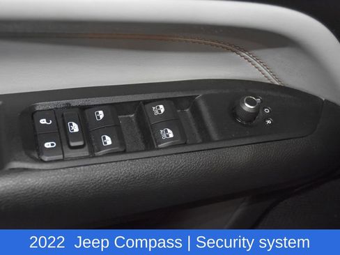 Used 2022 Jeep Compass Limited w/ Sun and Sound Group image 23