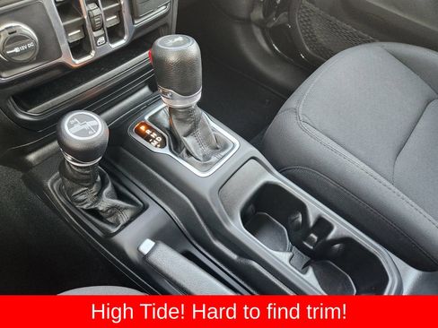 Used 2023 Jeep Wrangler Unlimited Sport AWD/4WD image 28