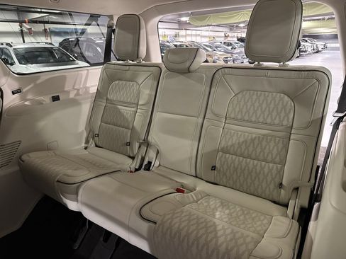 Certified 2024 Lincoln Navigator L Black Label AWD/4WD image 26