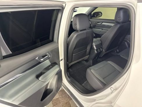 Used 2026 GMC Terrain AT4 AWD/4WD image 32