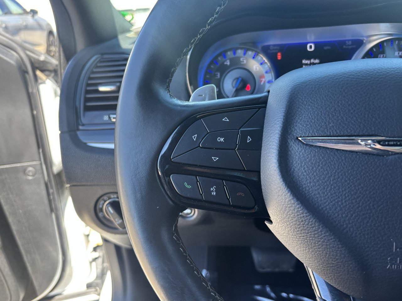 Used 2019 Chrysler 300 S w/ 300S Premium Group RWD image 27