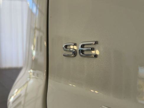New 2026 Volkswagen Atlas Cross Sport SE AWD/4WD image 33