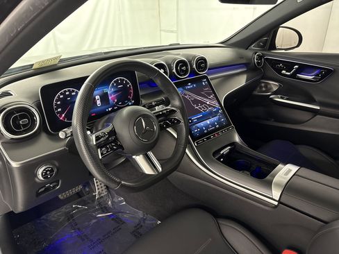 Used 2024 Mercedes-Benz C 300 Sedan image 4