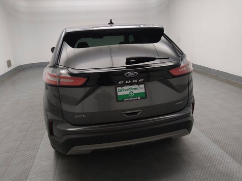 Used 2023 Ford Edge SEL image 6