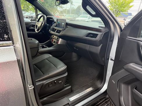 Used 2023 Chevrolet Tahoe Premier AWD/4WD image 18