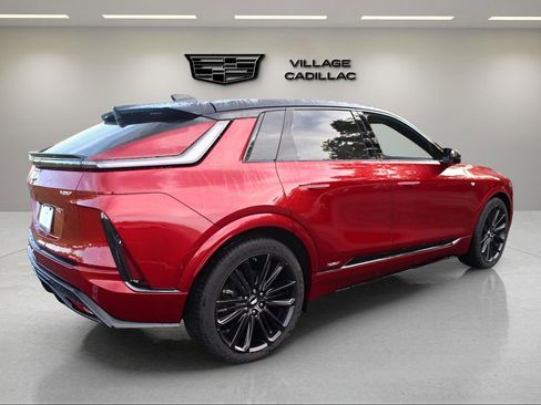 New 2026 Cadillac Lyriq V AWD/4WD image 5