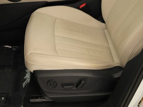 Certified 2024 Audi Q8 e-tron Premium AWD/4WD image 25