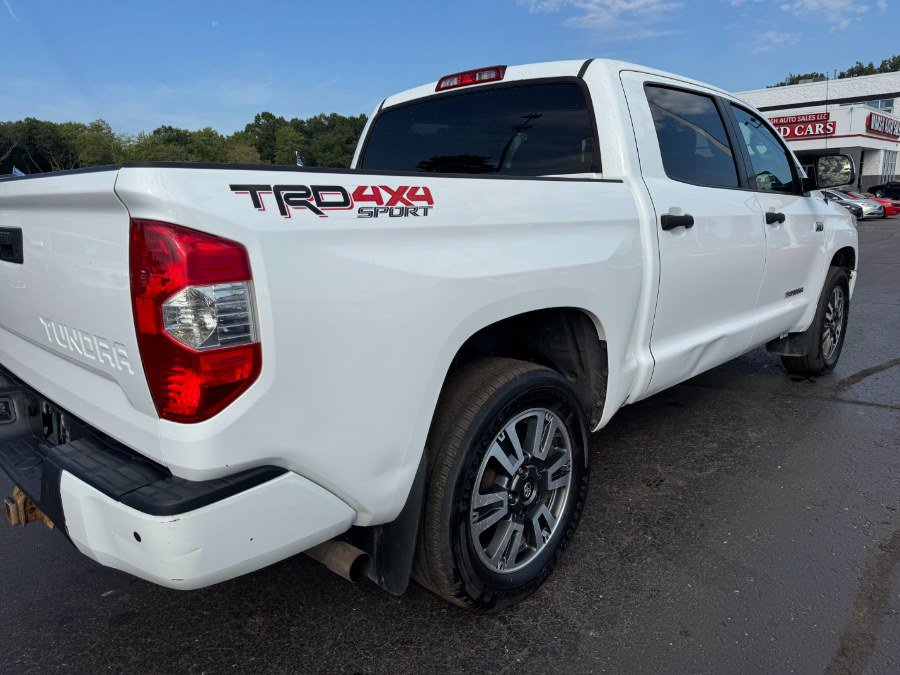 Used 2018 Toyota Tundra SR5 AWD/4WD image 11