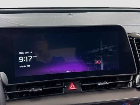 Certified 2025 Kia Sportage EX image 15